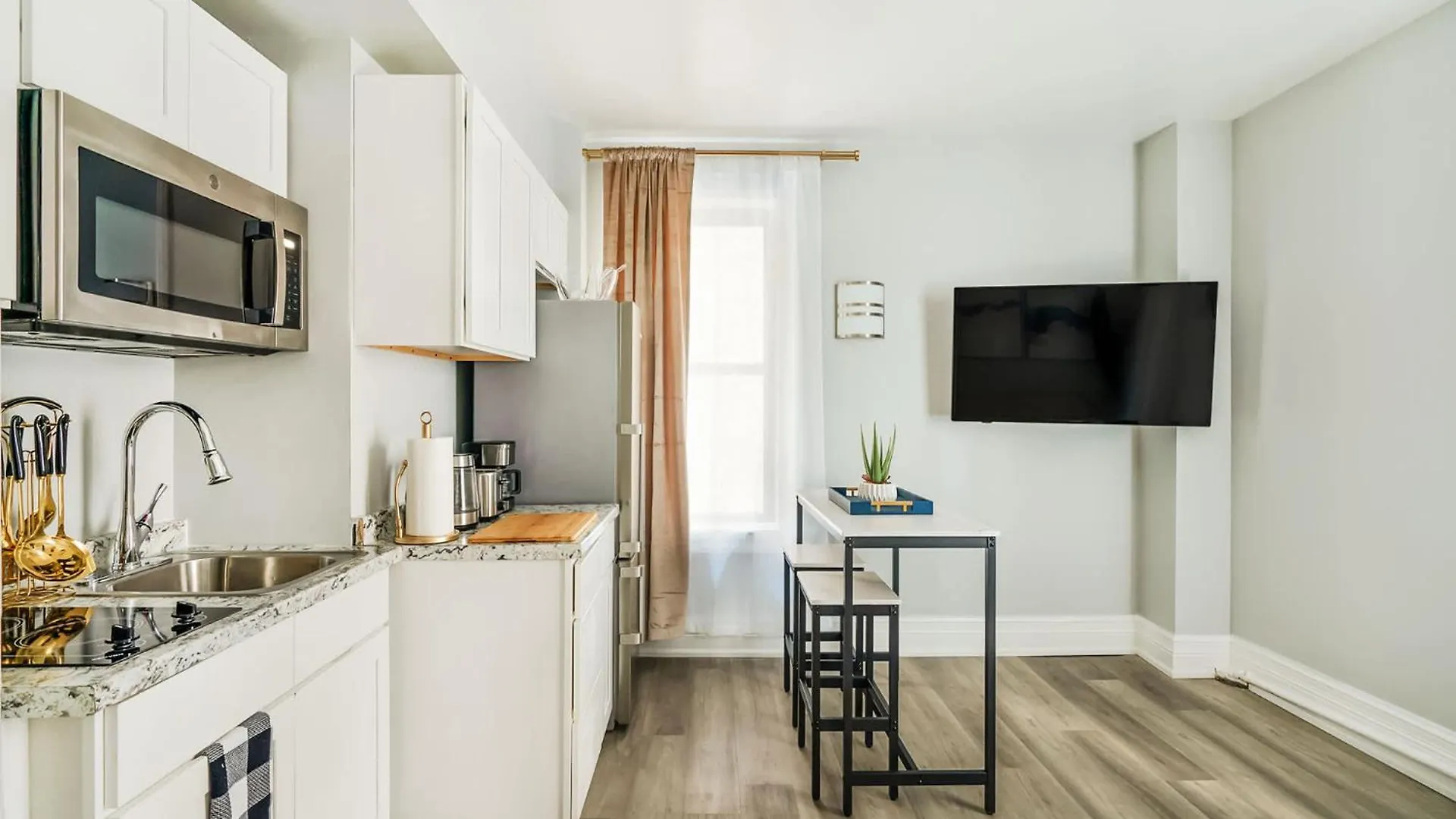 דירות ניו יורק 73-308 New 1Br 1Bth Uws Doorman Gym 0*,  ארצות הברית