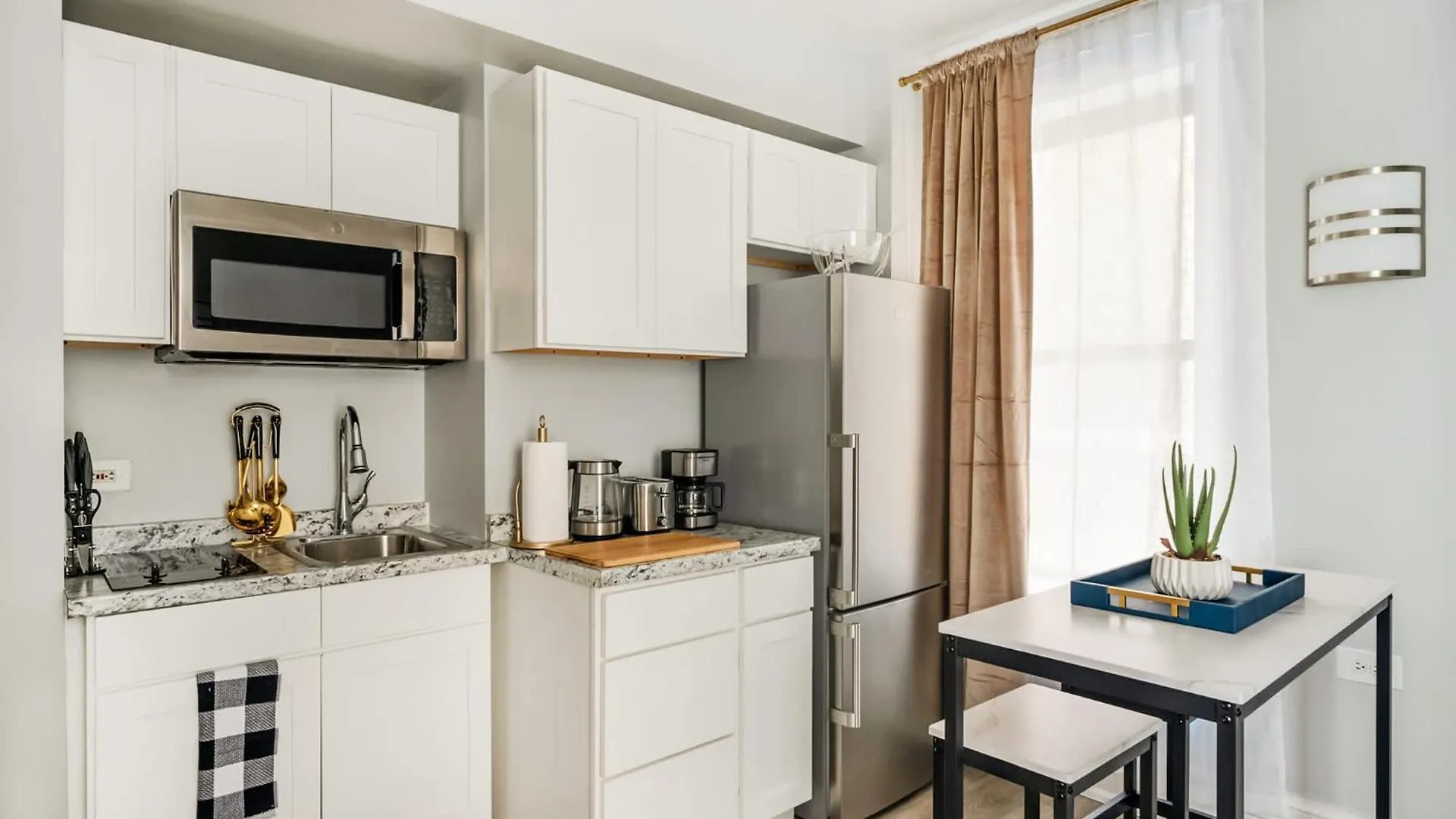 דירות ניו יורק 73-308 New 1Br 1Bth Uws Doorman Gym 0*,